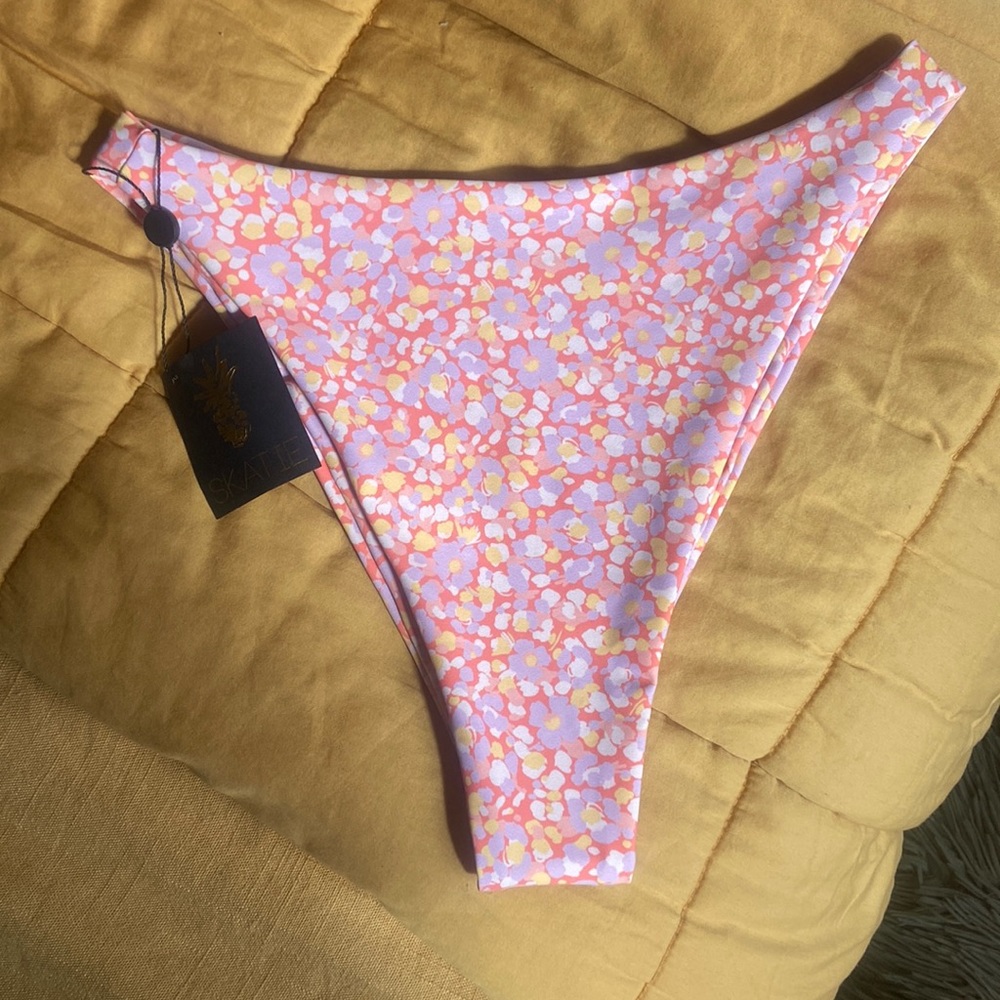 Skate Kelly bottom in muskoka print